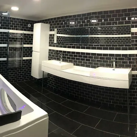 Magnifique Design 95m2 Clim, Balneo * Troyes